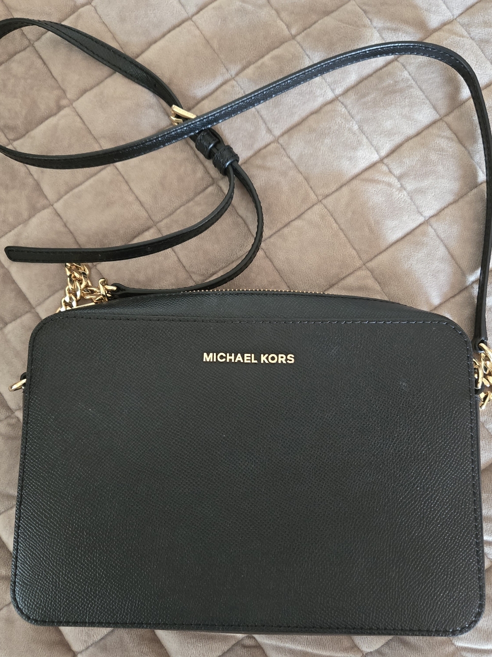 Michael Kors Jet Set Travel Black Saffiano Leather Crossbody - Picture 2 of 16